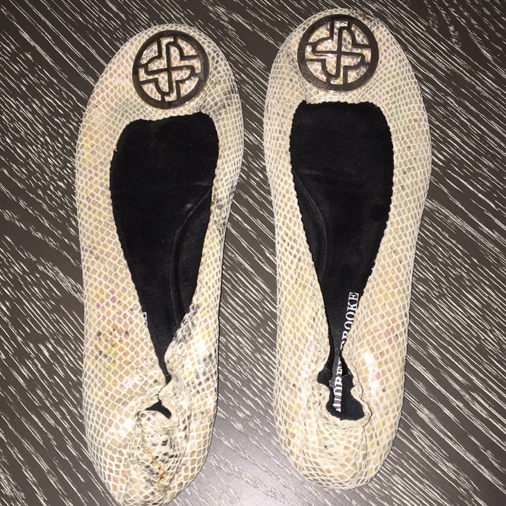 Silver Audrey Brooke flats with silver pendant